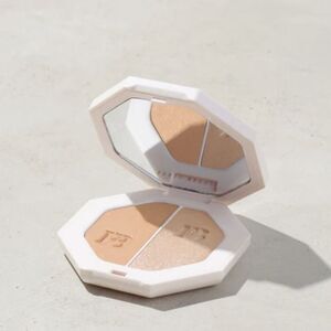 NIB- KILLAWATT FREESTYLE HIGHLIGHTER- SHADES: LIGHTNING DUST/ FIRE CRYSTAL